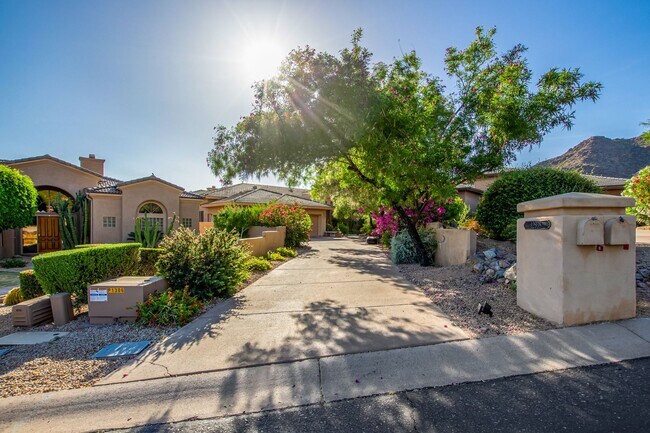 Building Photo - Available June 1st 2026 - Exclusive Gated Scottsdale Mountain Ranch Home