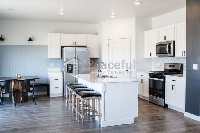 Building Photo - 3657 E 1500 S