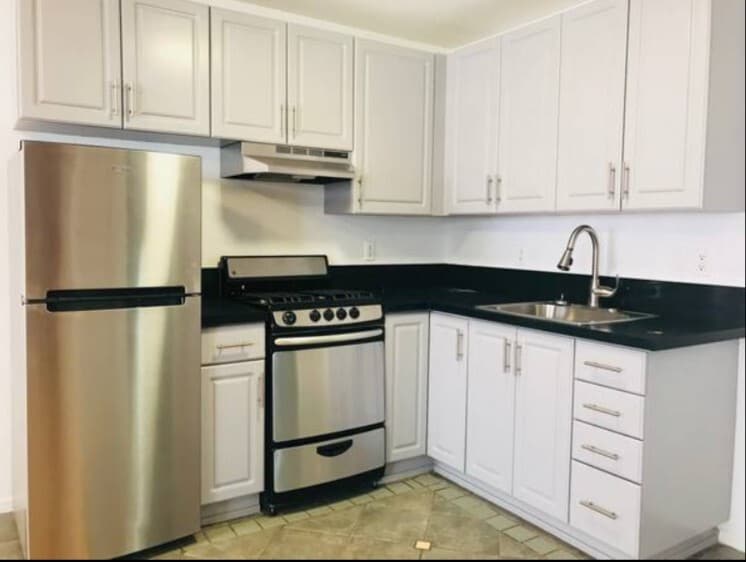 Building Photo - 403 S Alvarado St