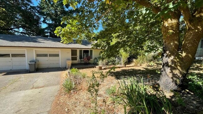 Primary Photo - 1018 Pioneer St