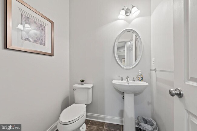 Building Photo - 23303 Mount Middleton Square