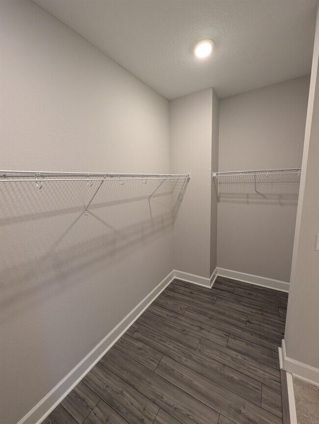 Building Photo - 84 Alston Dr