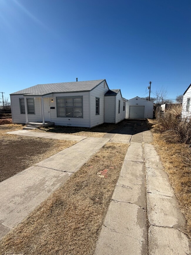 Building Photo - 1419 N Arapahoe St