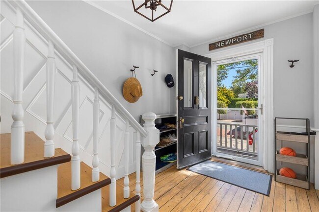 Building Photo - 36 Second St