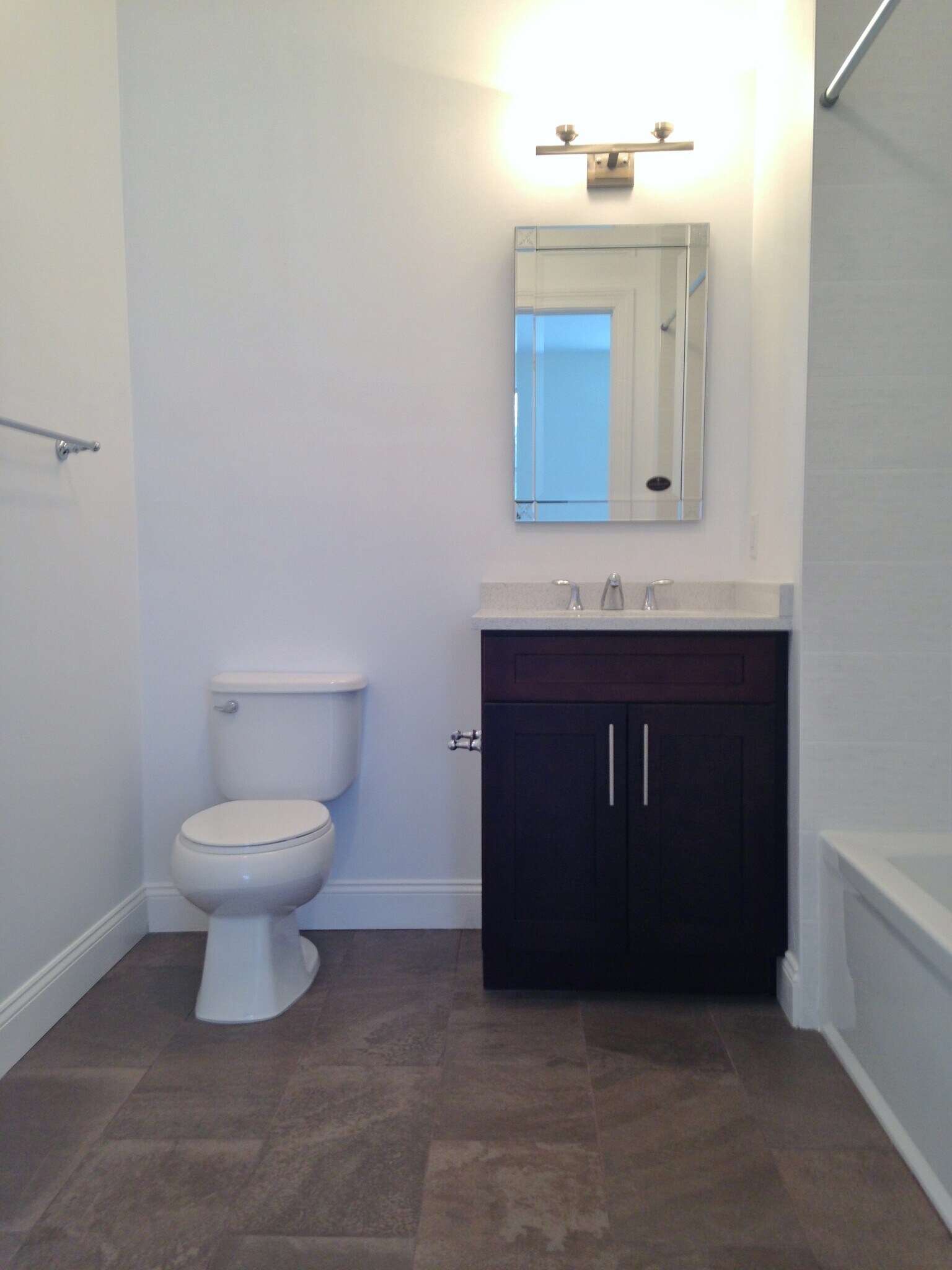 Guest Bath - 40 Russell Ave