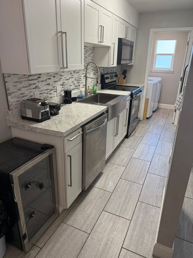 Building Photo - Destin townhome...AVAILABLE NOW!!!