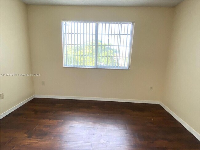 Building Photo - 4175 N Haverhill Rd