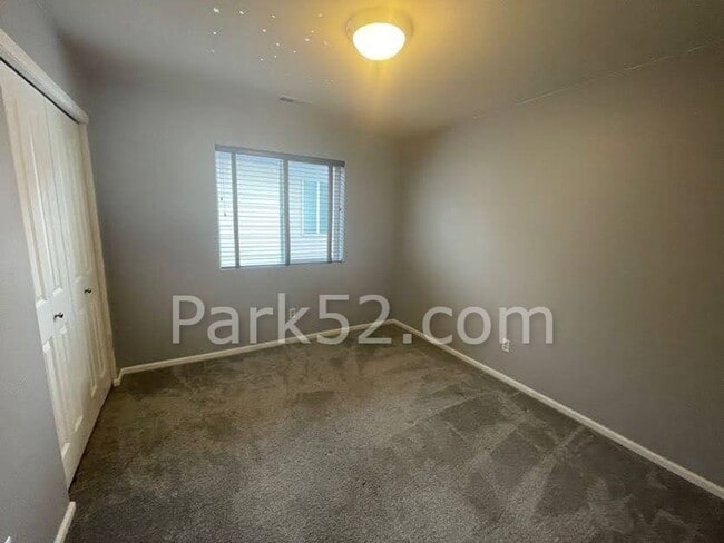 Building Photo - Beautiful 4 Bedroom 3 Bath In The Saddle Creek Community In Fife!
