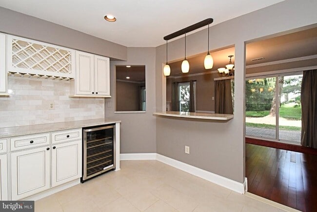 Building Photo - 6 Kanon Ct