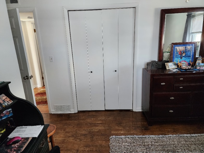 Building Photo - 1319 S 1st Ave