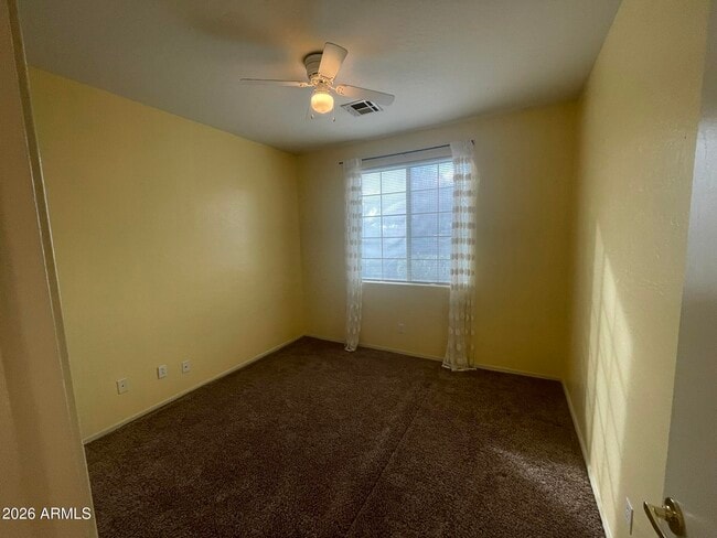 Building Photo - 291 S Forest Dr