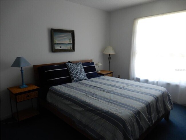 Building Photo - 853 2nd Ave S