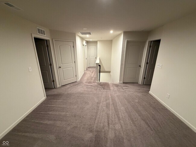 Building Photo - 15545 Westmoor Ave