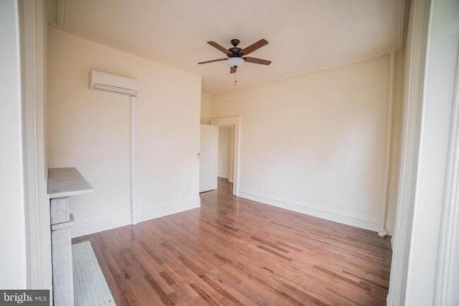 Building Photo - 269 S 17th St