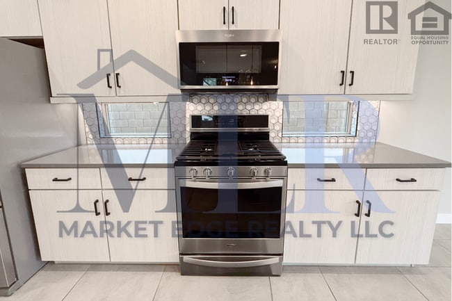 Building Photo - 3Bed/2.5Bath House at Deer Valley/Cave Creek Rd! $4995 Move-In Special! Ready for Immediate Move-In!