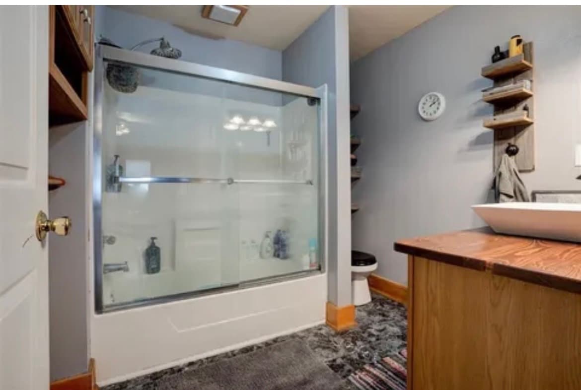 Building Photo - 306 D Ave