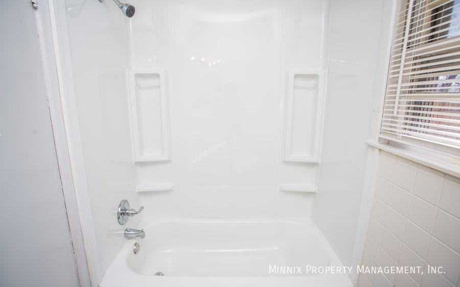 Building Photo - 2615 45th St