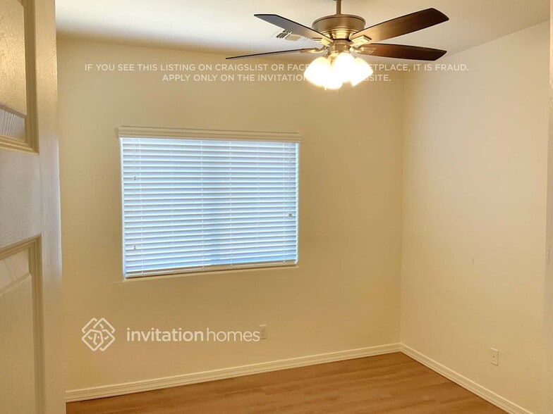 Building Photo - 4854 S Antonio