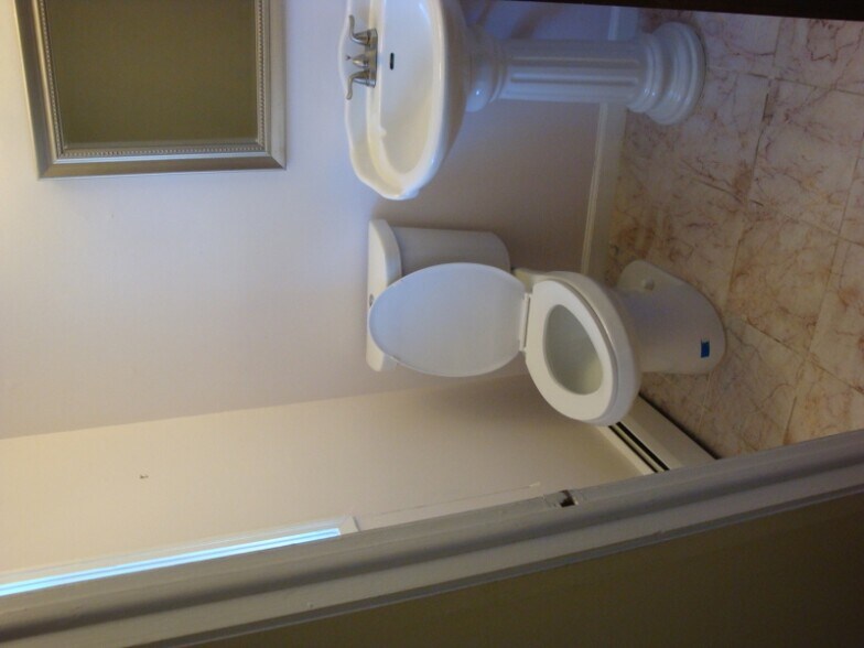 Building Photo - 3 Camelot Dr