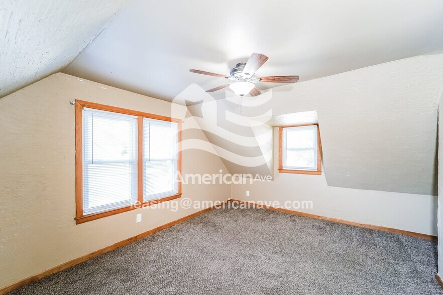 Building Photo - 3421 N 87th St