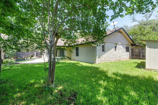 Building Photo - 3215 Sesbania Dr