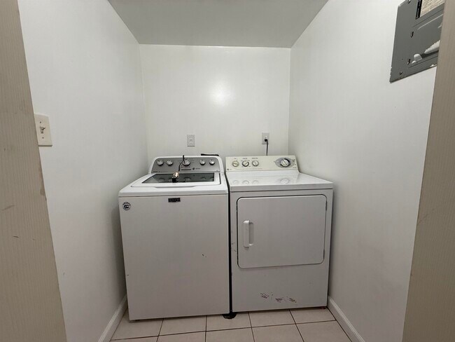 Building Photo - 12 Bergen Ave