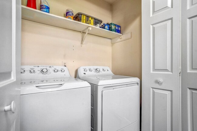 Building Photo - 3428 Buccaneer Ct