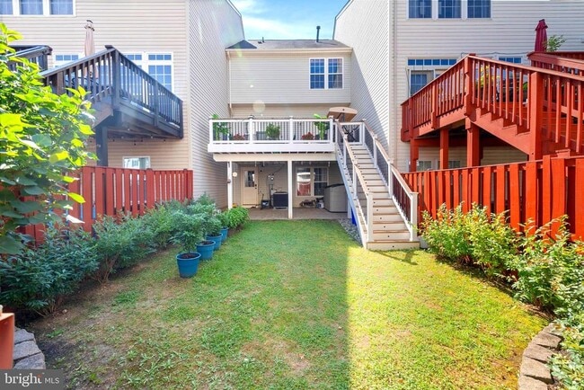 Building Photo - 25427 Elm Terrace