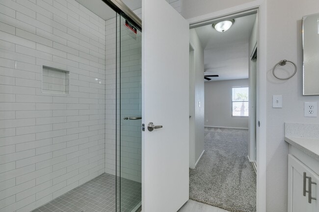 Building Photo - Great 3 bedroom home in South Shores!!