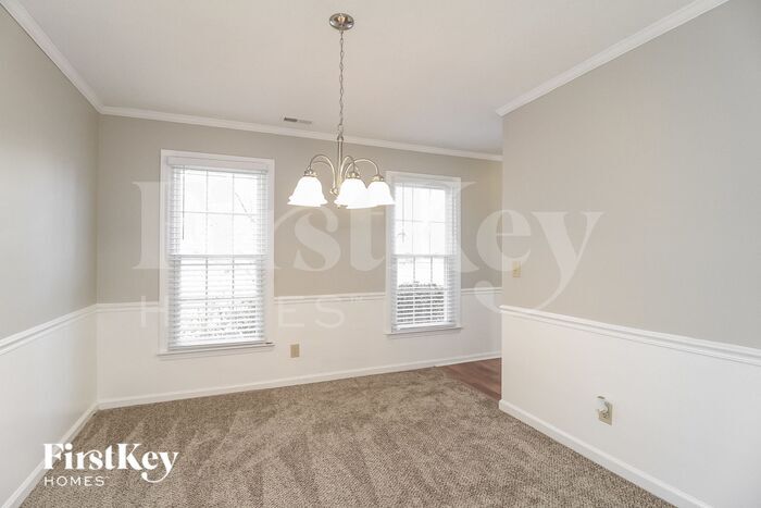 Building Photo - 7137 Avenbury Cir