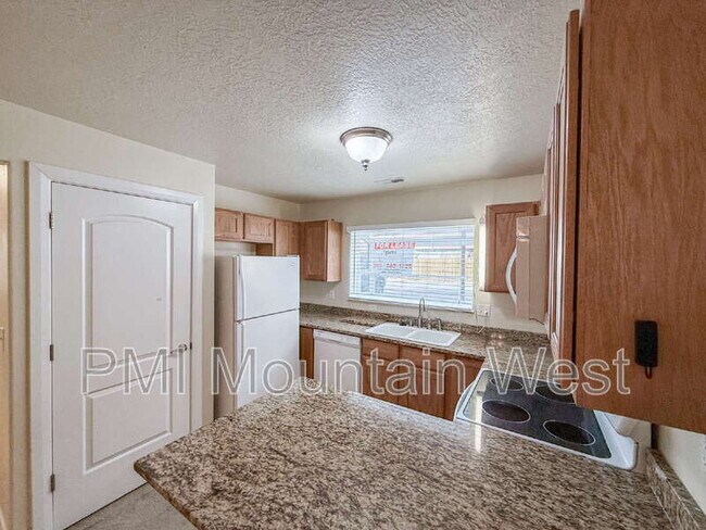 Building Photo - 2779 W 5525 S