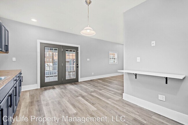 Building Photo - 3 br, 2.5 bath House - 32 Adrian Street