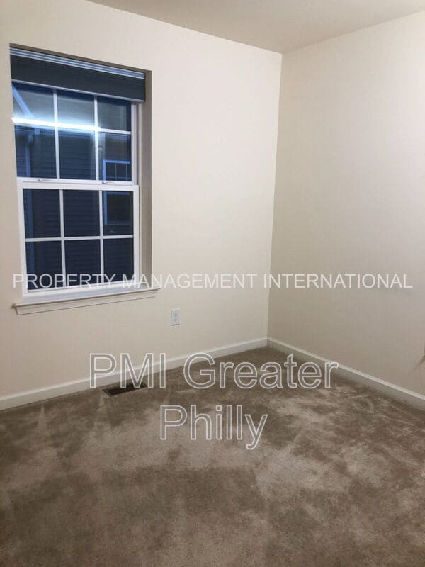 Building Photo - 106 Mercer Ct