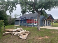 Building Photo - Attractive 3 Bed 2 Bath Home in Gated Lake...