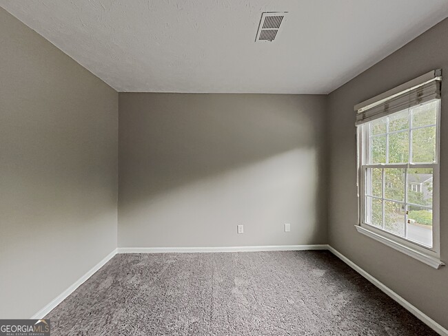Building Photo - 800 Crab Orchard Dr