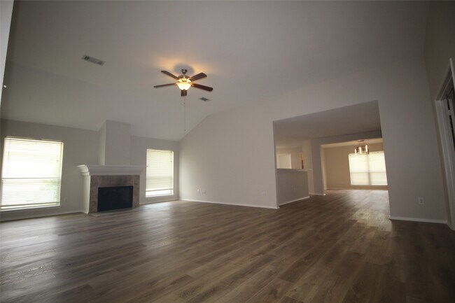Building Photo - 18122 Cypress Valley Ln