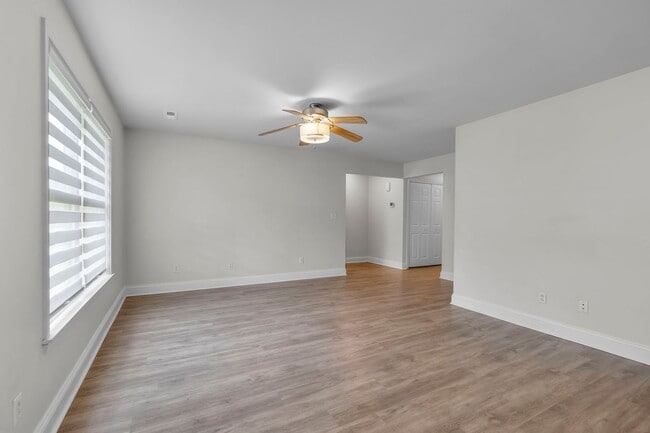Building Photo - 2644/2646 Travelers Way