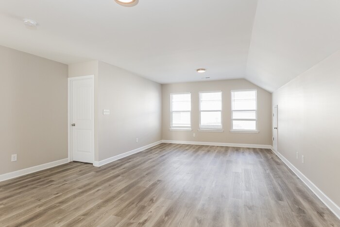 Building Photo - 4533 David Cox Rd