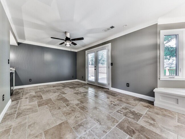 Building Photo - 2200 Heritage Trace View