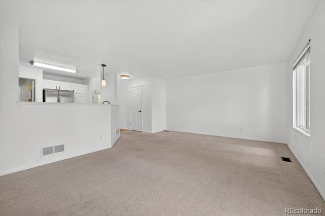 Building Photo - 10203 Vine Ct