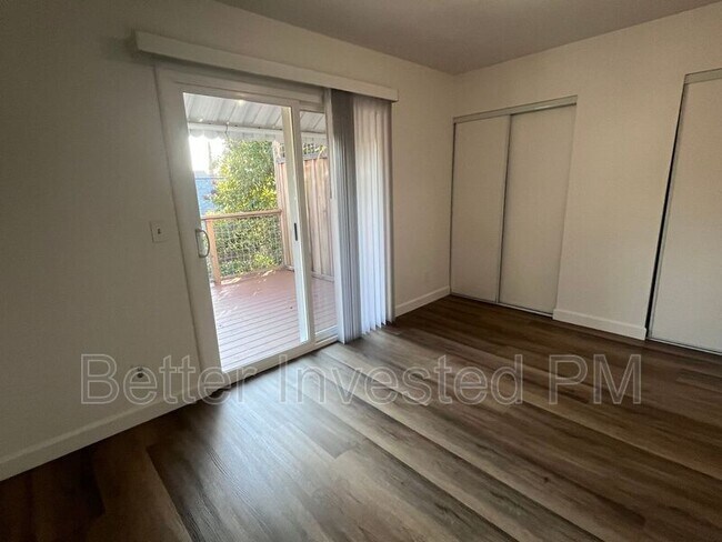 Building Photo - 752 Beaver St