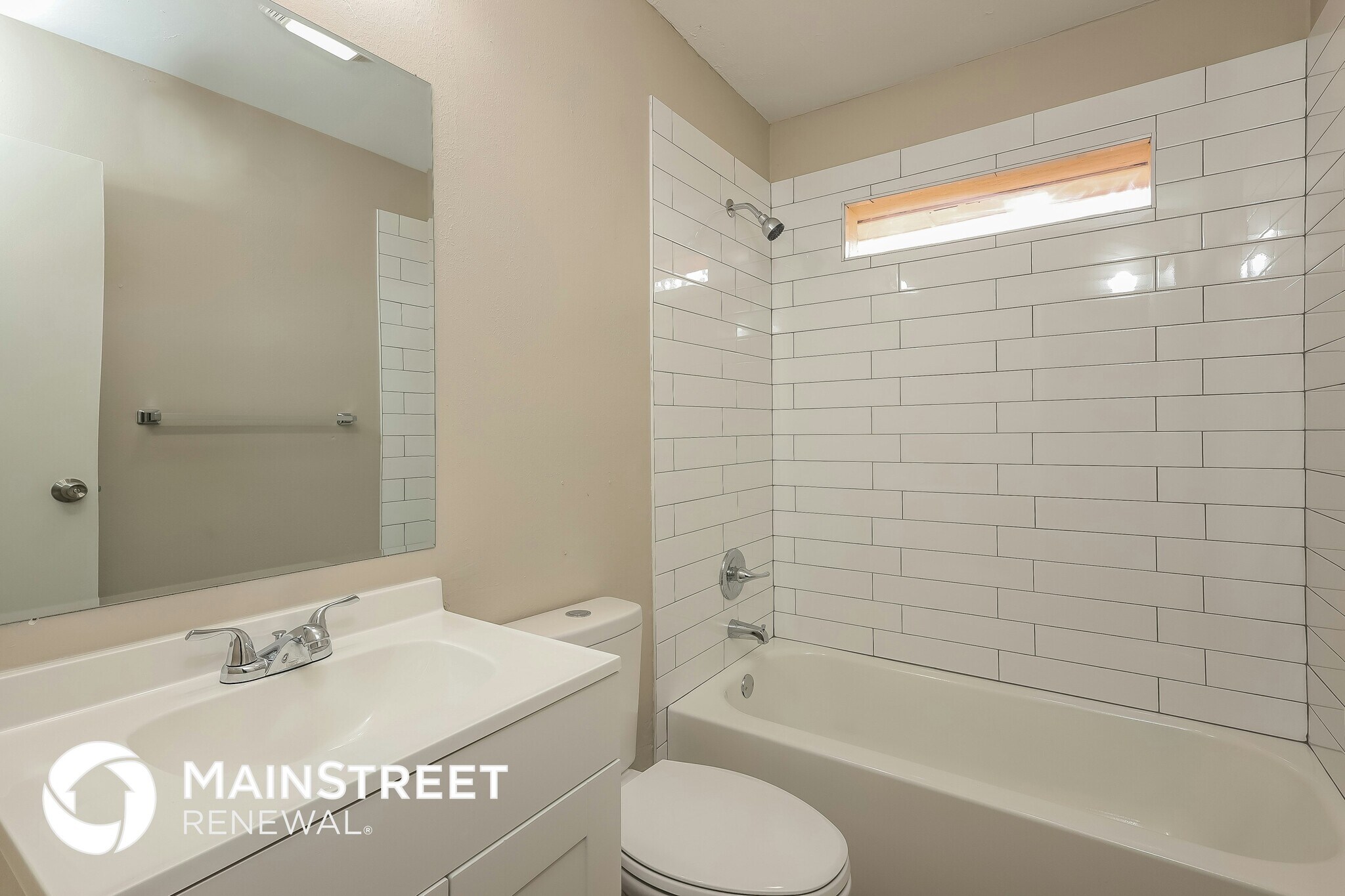 Building Photo - 624 E Towry Dr