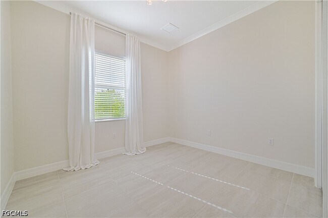 Building Photo - 13699 Blue Bay Cir