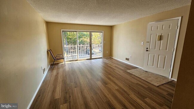 Building Photo - 39 Juniper Way