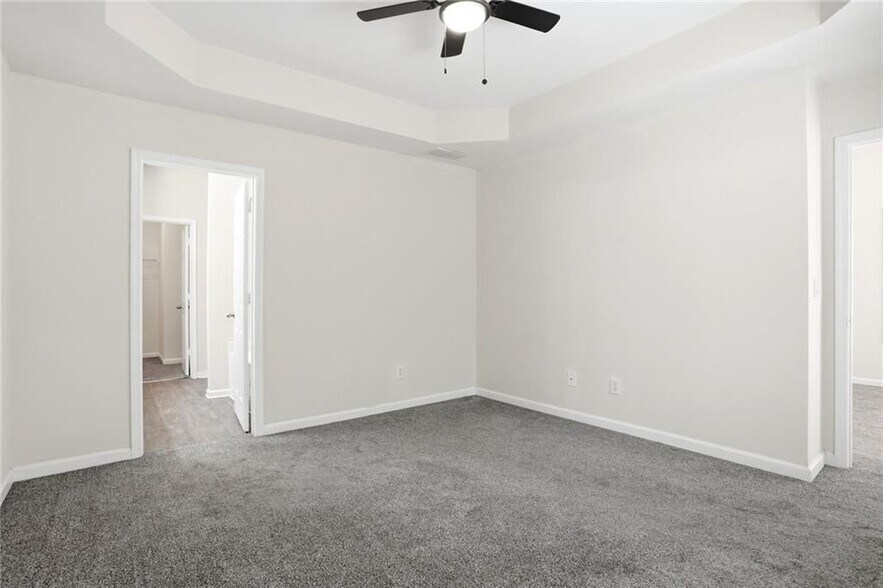 Building Photo - 2555 Flat Shoals Rd