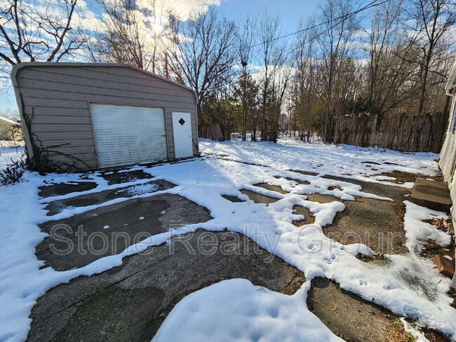 Building Photo - 1645 Spruce St