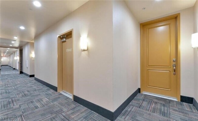 Building Photo - 47 E Agate Ave