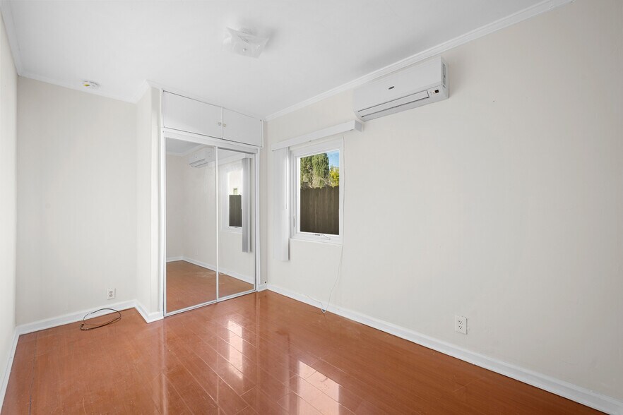 Building Photo - 325 Lafayette St