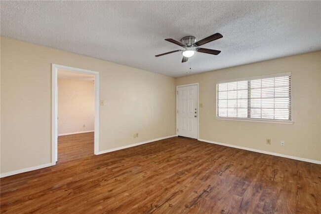 Building Photo - 1717 W 35th St