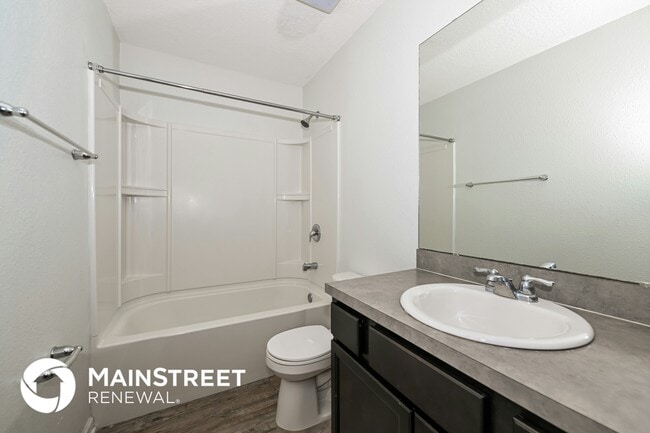 Building Photo - 524 Eiseman Wy